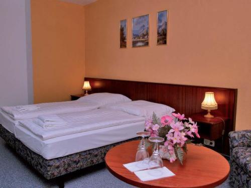 Landhotel Alt-Jocketa 폴스뮬 외부 사진